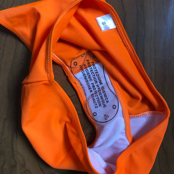 ✨NWT | Boutique | S | Neon Orange Bikini Set - Picture 4 of 5